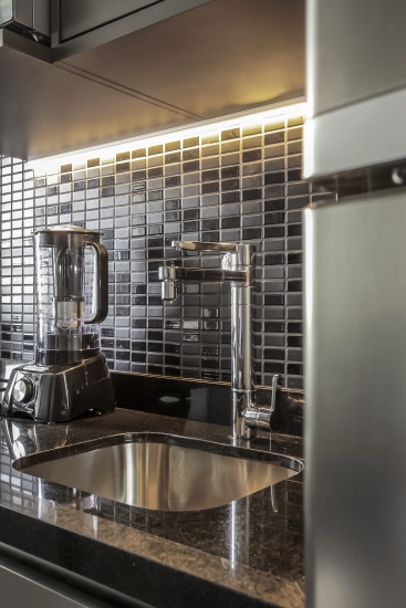 Fernando Piva - apto pequeno living cozinha americana